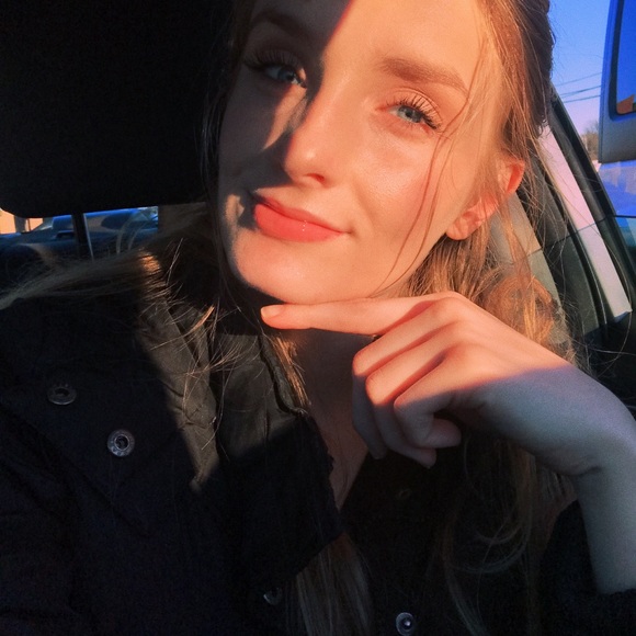 Meet your Posher, Rae✨ - Picture 5 of 16